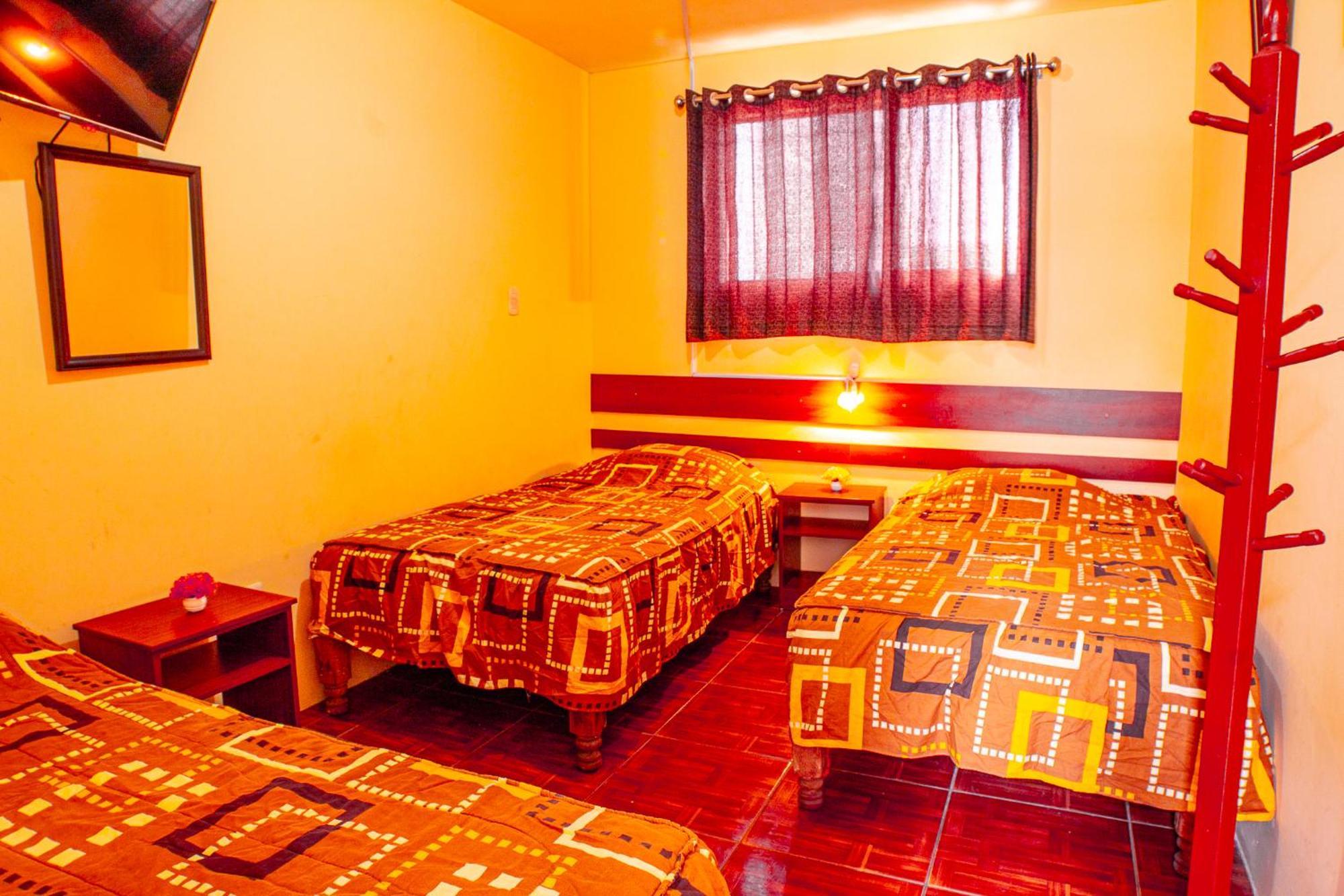 Hospedaje Alexito Mollendo Bagian luar foto